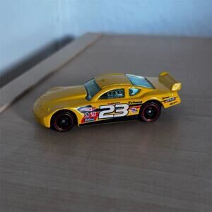 Hot Wheels Y2K Circle Tracker #23 Yellow Track Aces Stock Car 1/64 2008